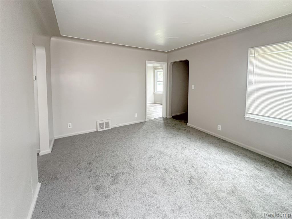 20234 Hickory Street Property Photo 5