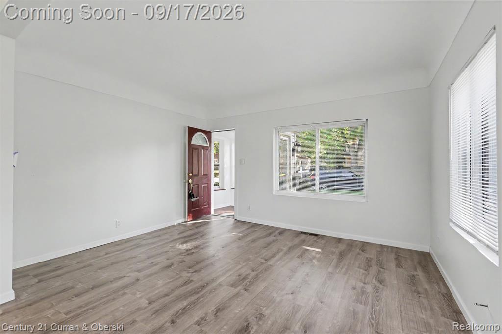 18439 Norborne Property Photo 4