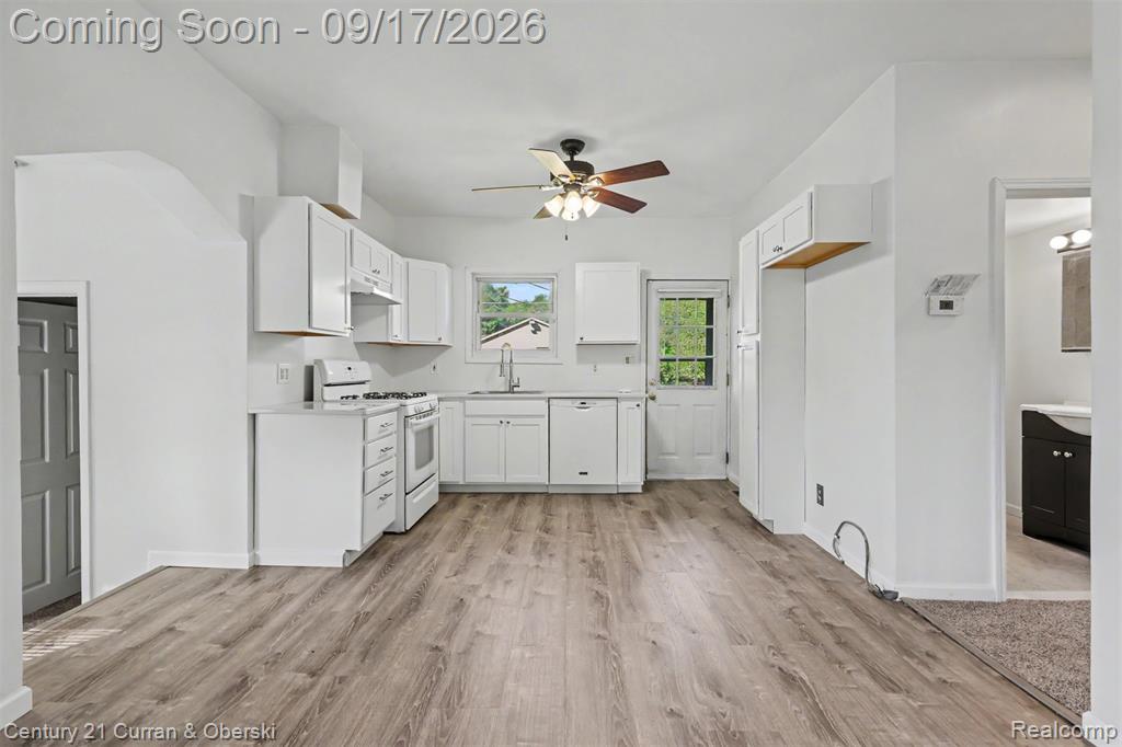 18439 Norborne Property Photo 7