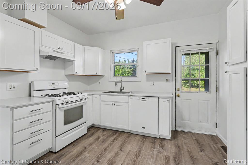 18439 Norborne Property Photo 10