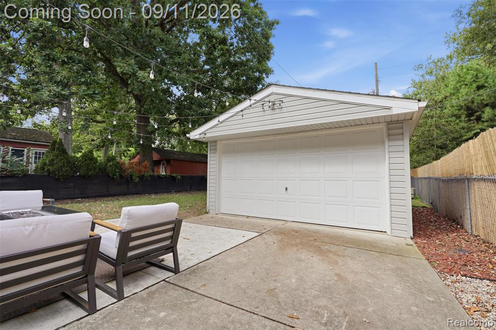 1027 N Vermont Avenue Property Photo 29