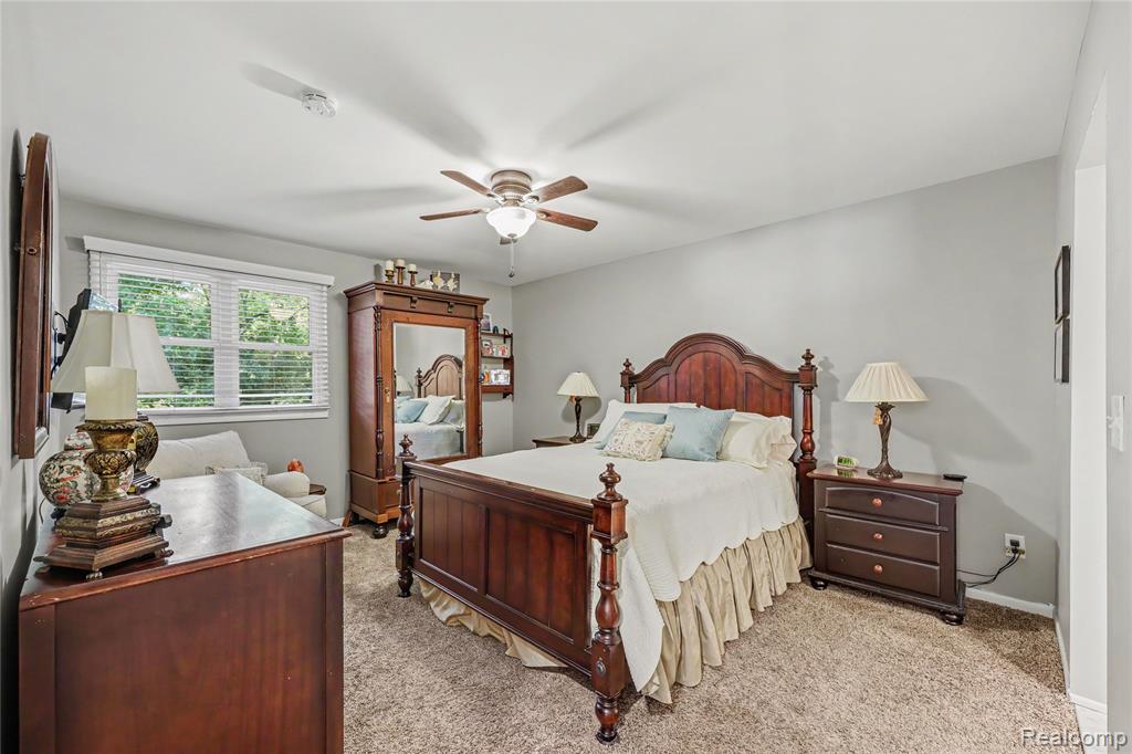 9031 E Lake Road Property Photo 11
