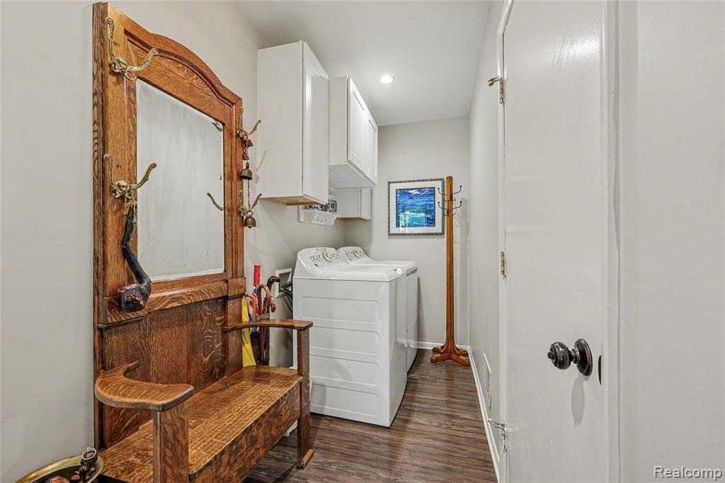 9031 E Lake Road Property Photo 17