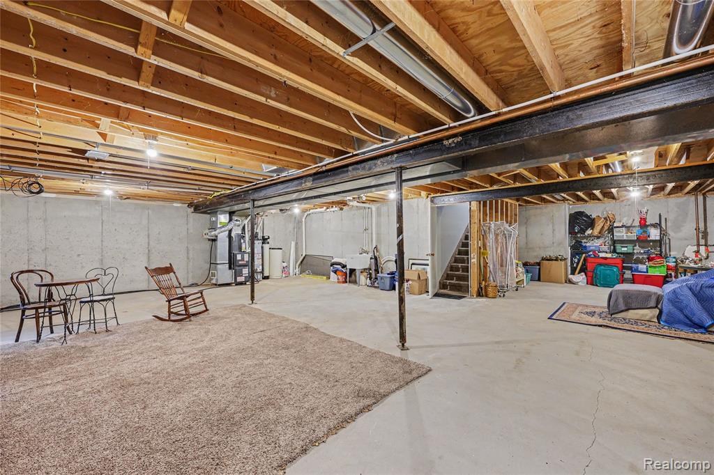 9031 E Lake Road Property Photo 18