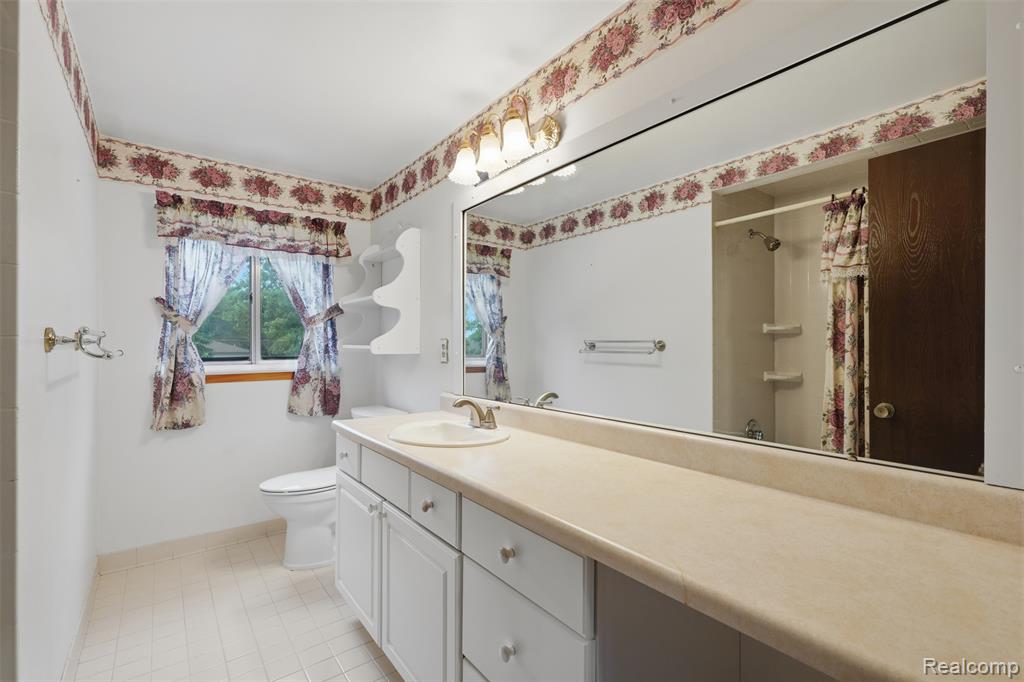 28360 Armanda Drive Property Photo 26