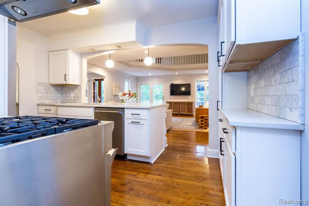20964 Thorofare Road Property Photo 20