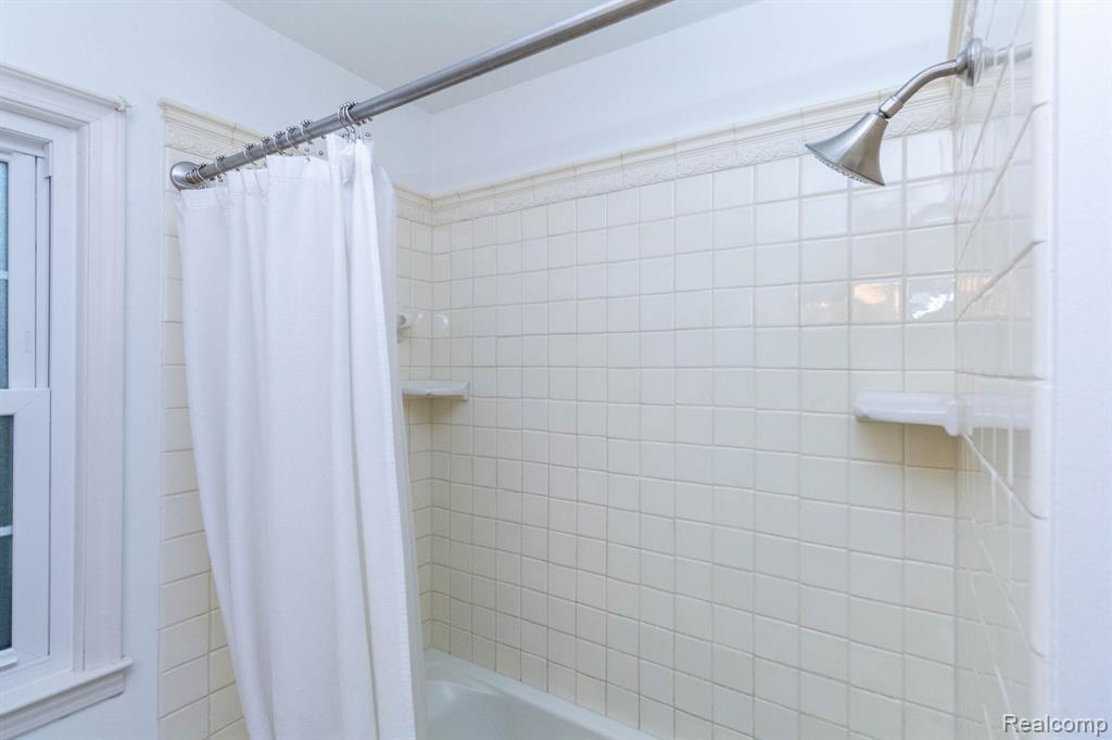 20964 Thorofare Road Property Photo 37