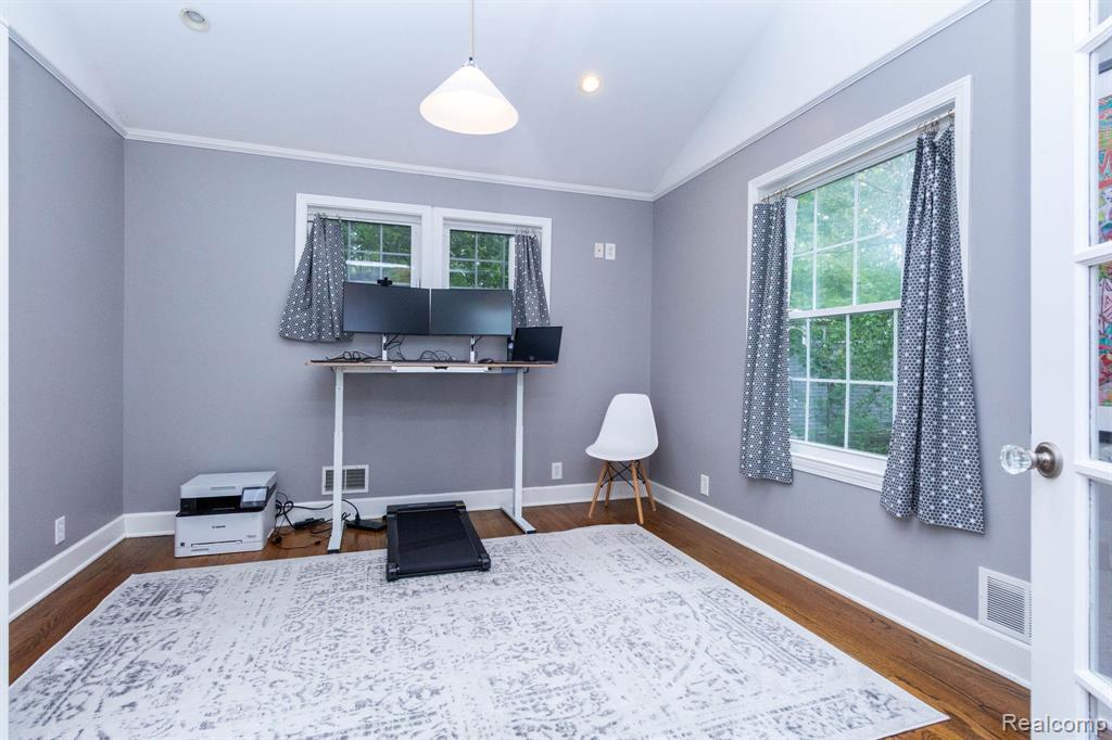 20964 Thorofare Road Property Photo 40