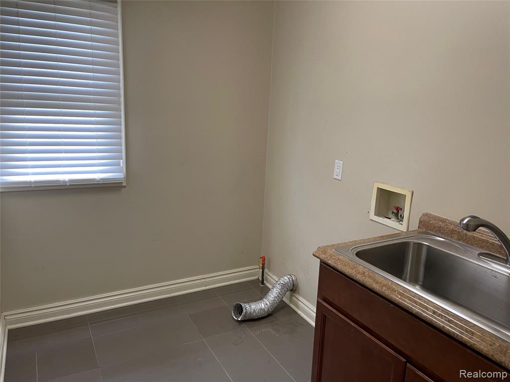 45856 Bristol Circle Property Photo 7