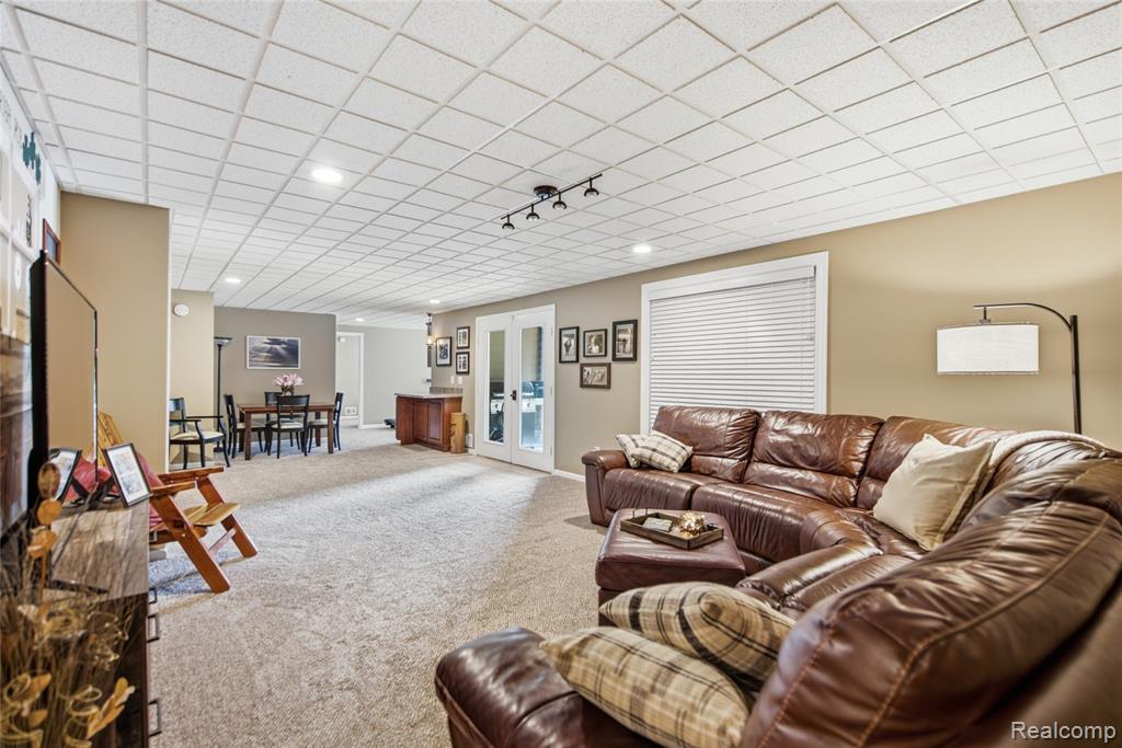 5172 Timber Bend Drive Property Photo 22