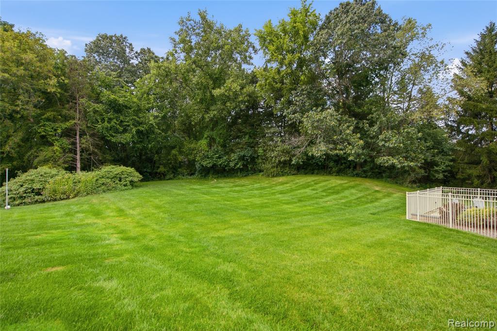 5172 Timber Bend Drive Property Photo 36