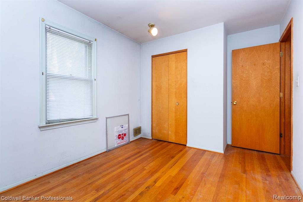 2135 Pontiac Drive Property Photo 16