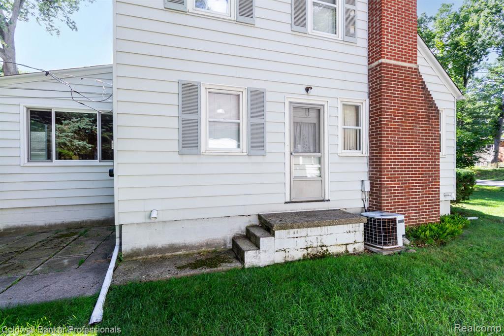 2135 Pontiac Drive Property Photo 31