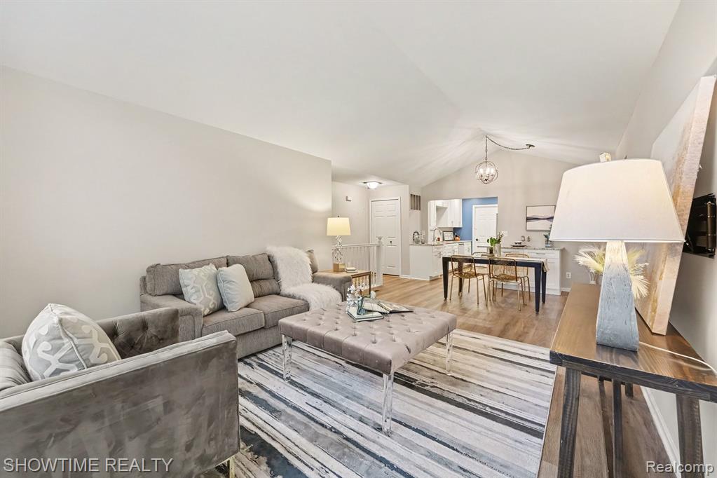 3524 Tremonte Circle Property Photo 4