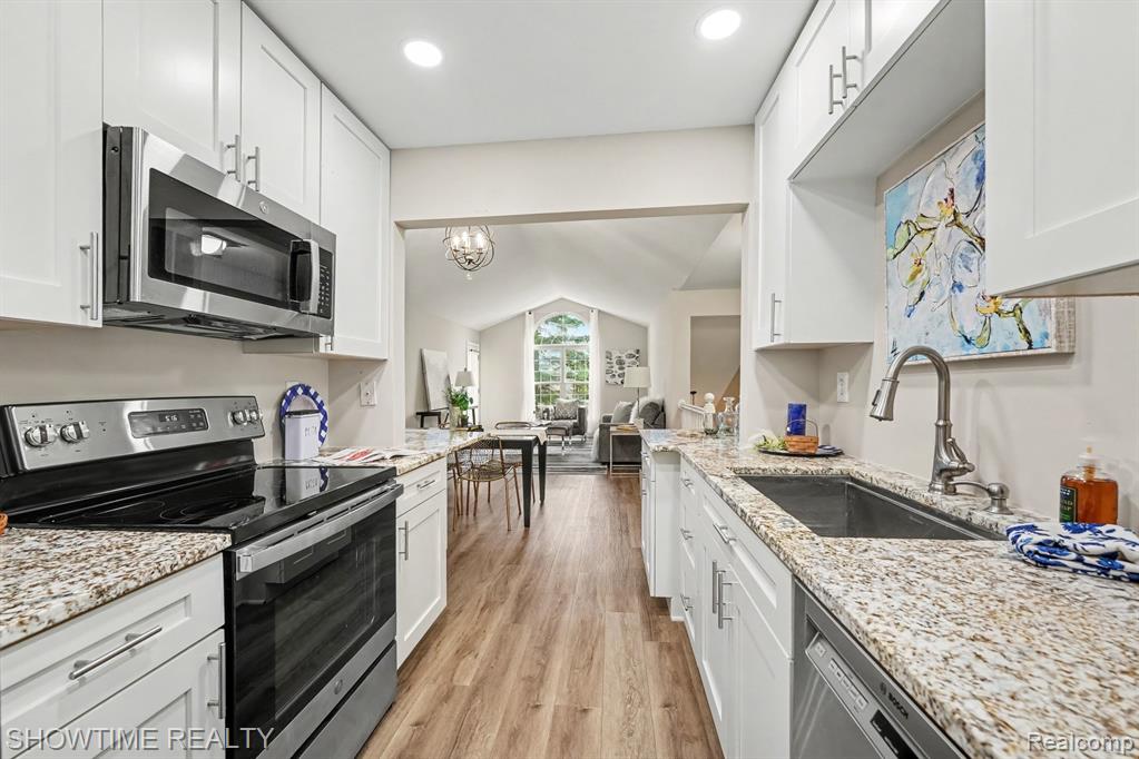 3524 Tremonte Circle Property Photo 8