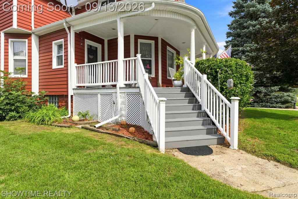 1513 Saint Clair Boulevard Property Photo 3