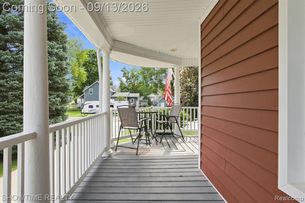 1513 Saint Clair Boulevard Property Photo 6