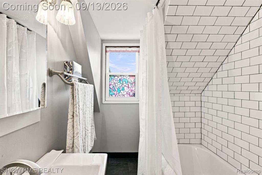 1513 Saint Clair Boulevard Property Photo 43