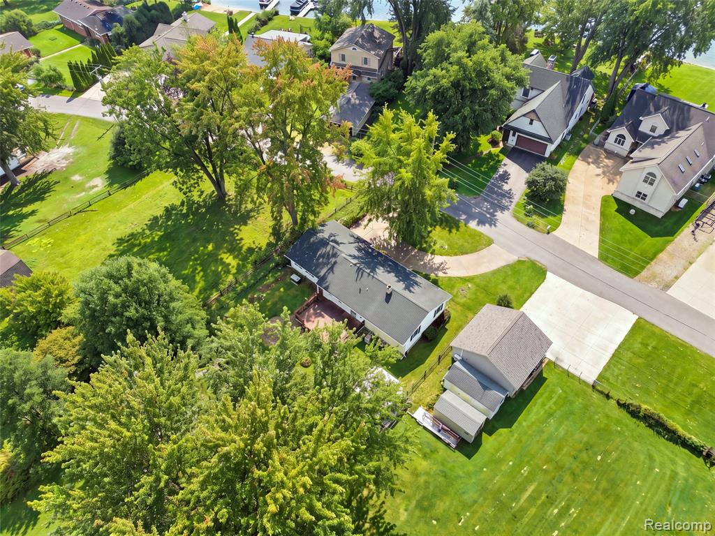 1353 Elmhurst Drive Property Photo 8