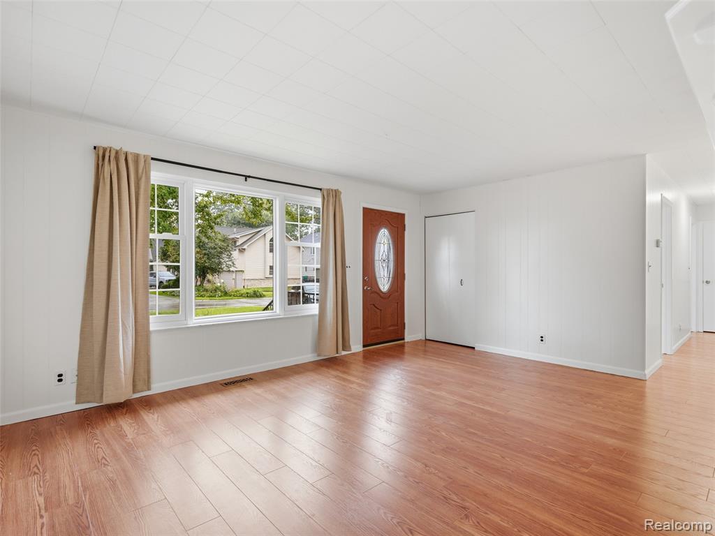 1353 Elmhurst Drive Property Photo 12