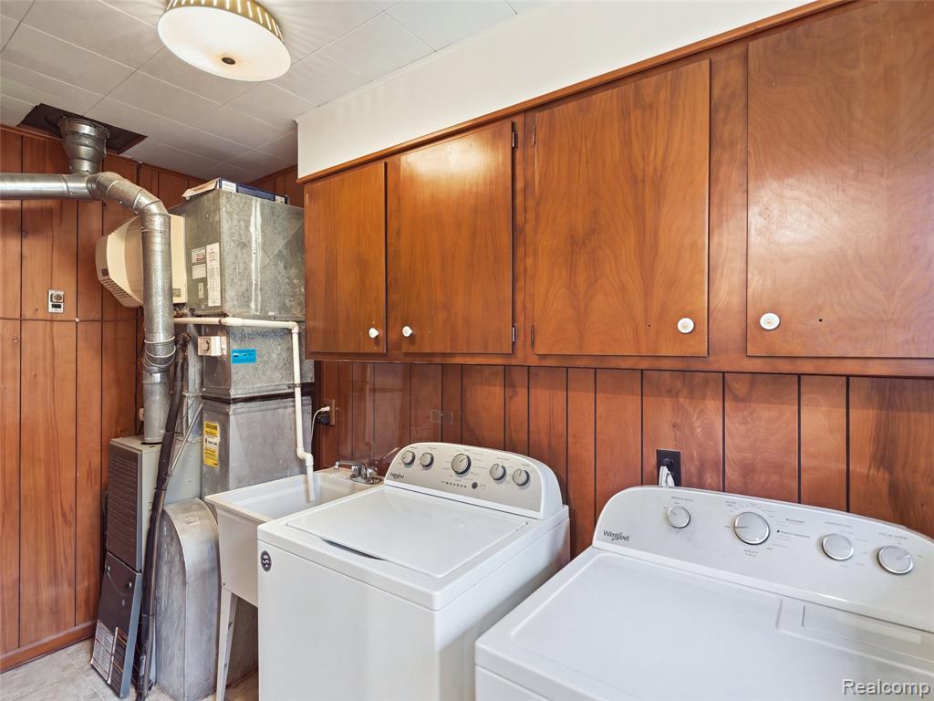 1353 Elmhurst Drive Property Photo 24