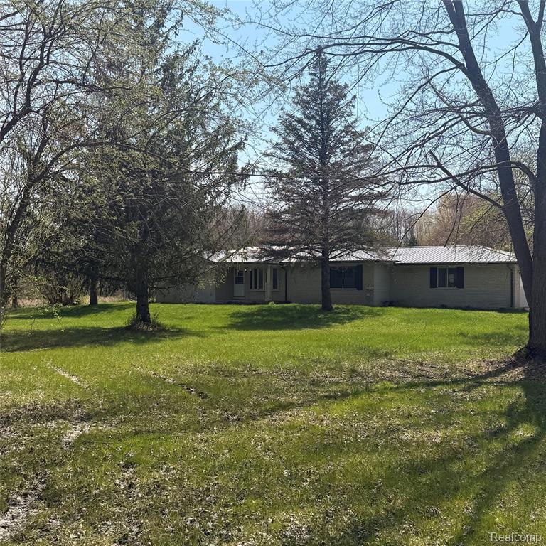 11779 Dunn Road Property Photo 2
