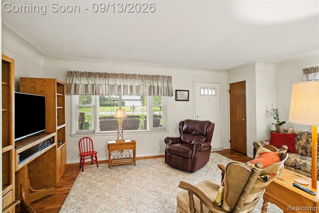 7121 E Carpenter Road Property Photo 6