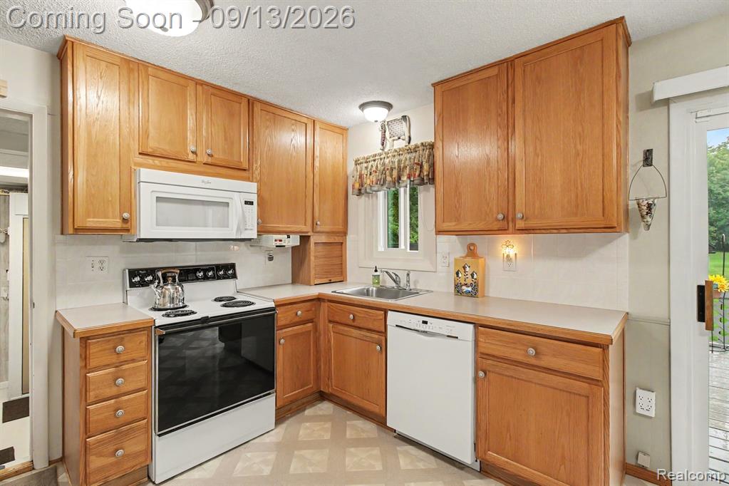 7121 E Carpenter Road Property Photo 9
