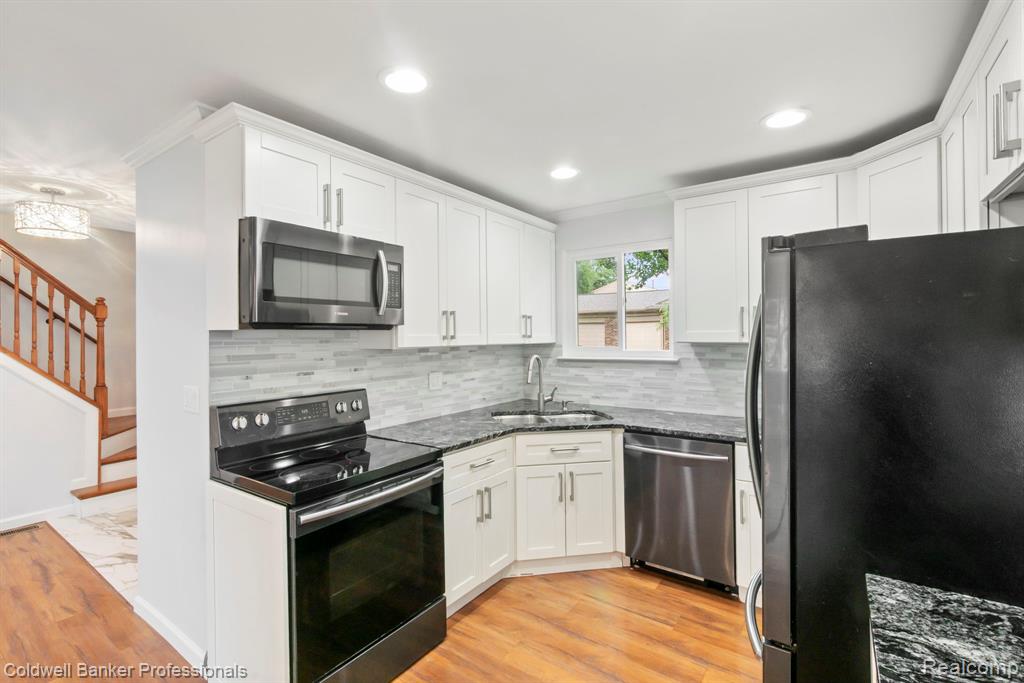 2838 Roundtree Drive Property Photo 19