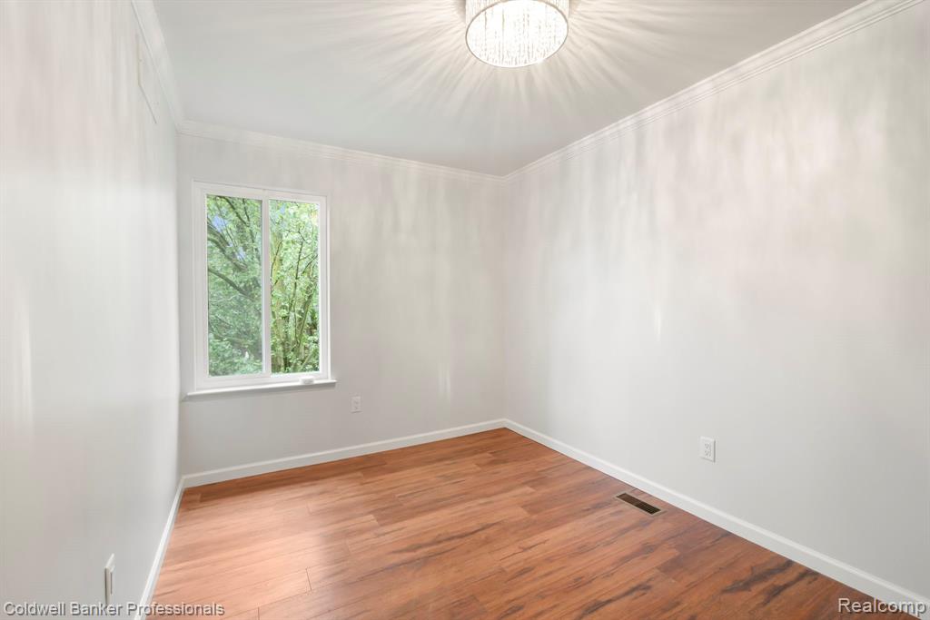 2838 Roundtree Drive Property Photo 36