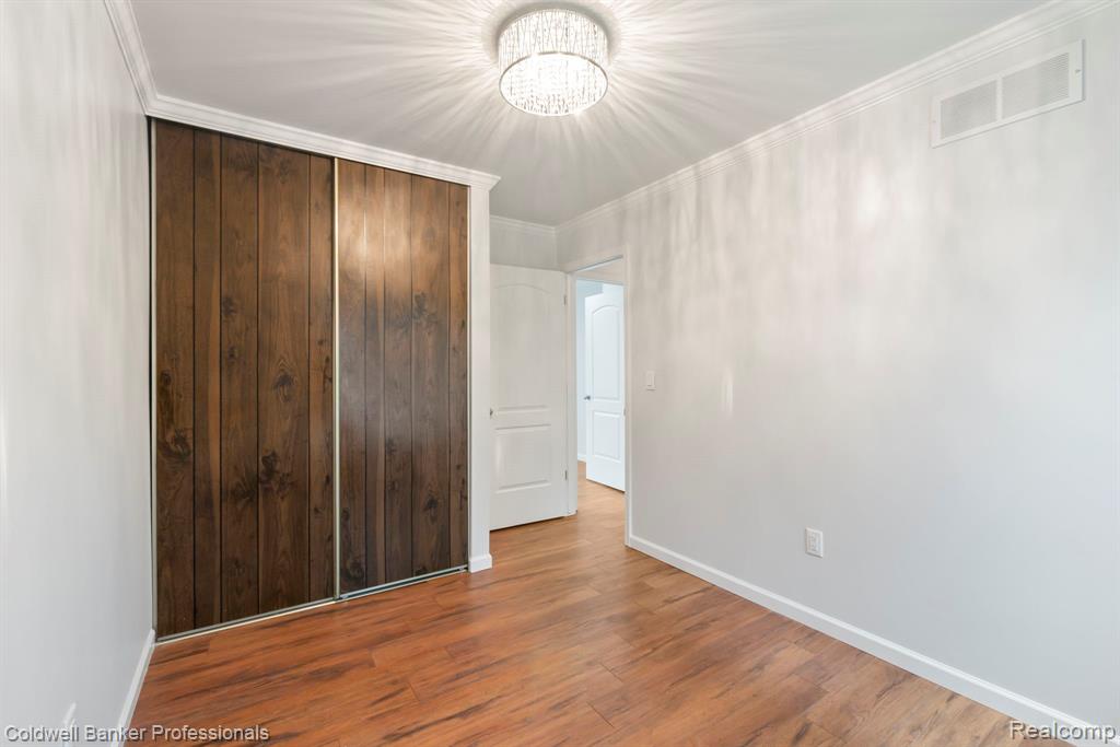 2838 Roundtree Drive Property Photo 38