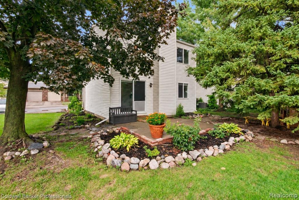 2838 Roundtree Drive Property Photo 43