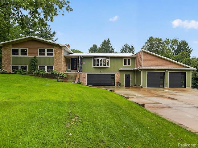 1320 Ellis Road Property Photo 1