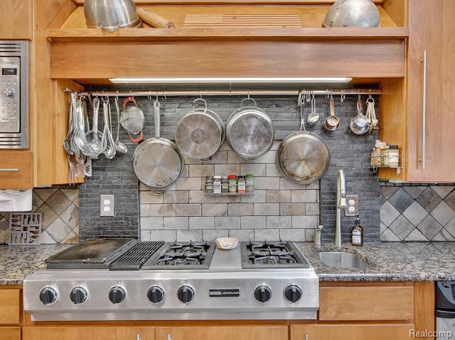1320 Ellis Road Property Photo 13