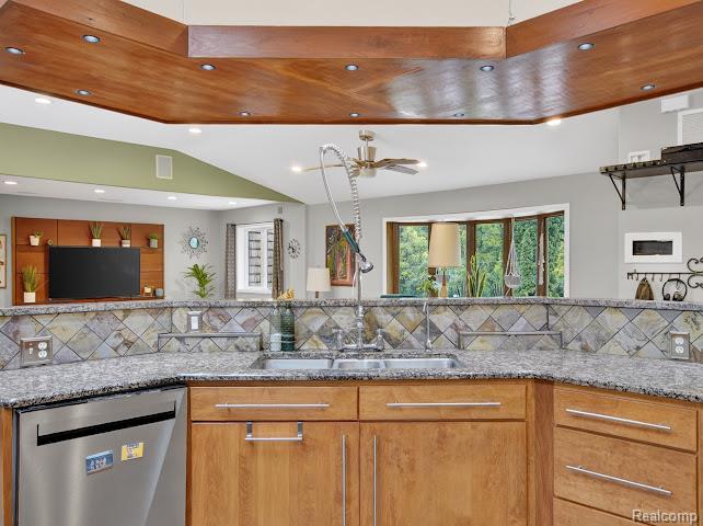 1320 Ellis Road Property Photo 19