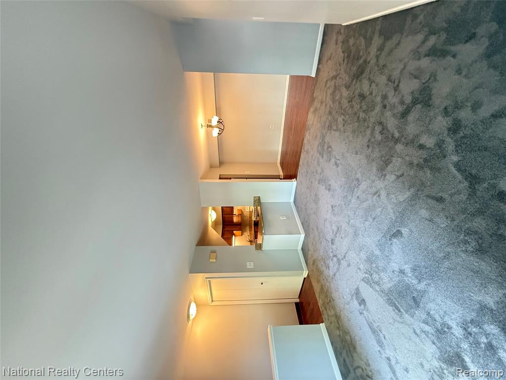 212 Pinewood Drive Property Photo 5