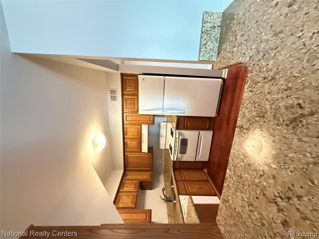 212 Pinewood Drive Property Photo 10