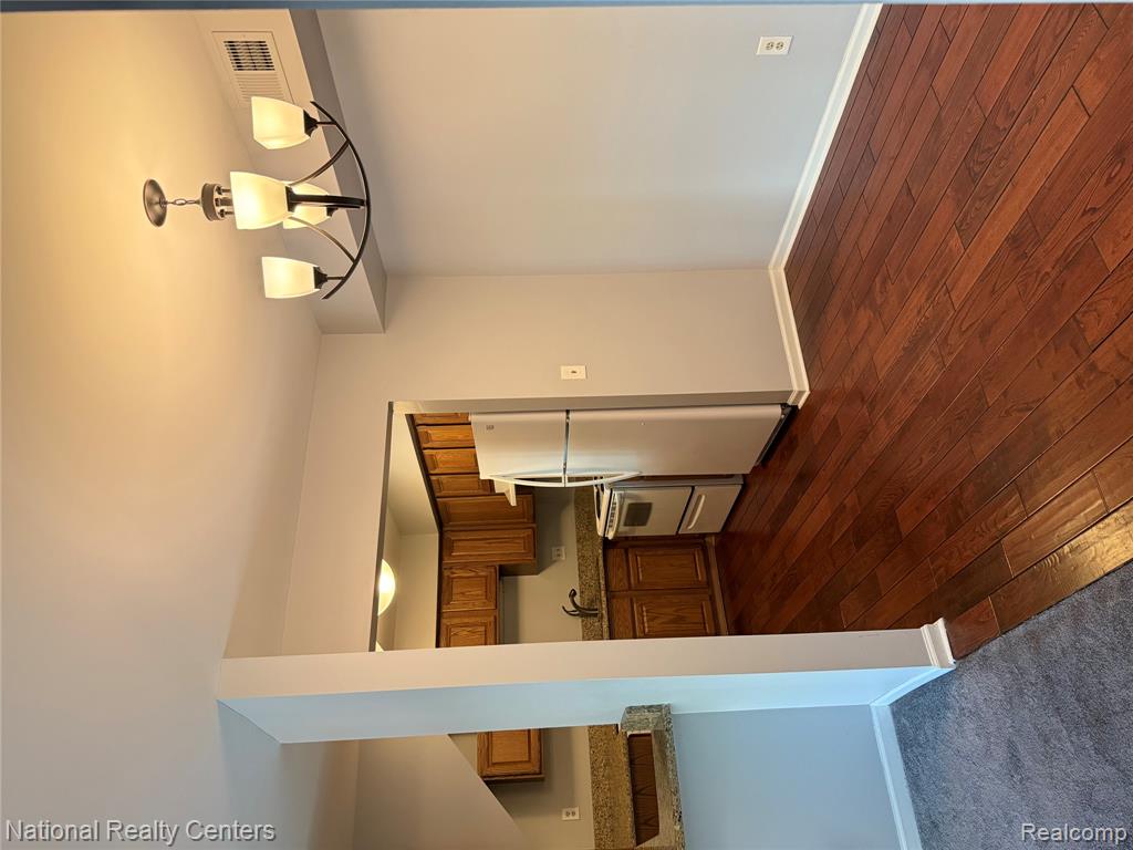 212 Pinewood Drive Property Photo 11