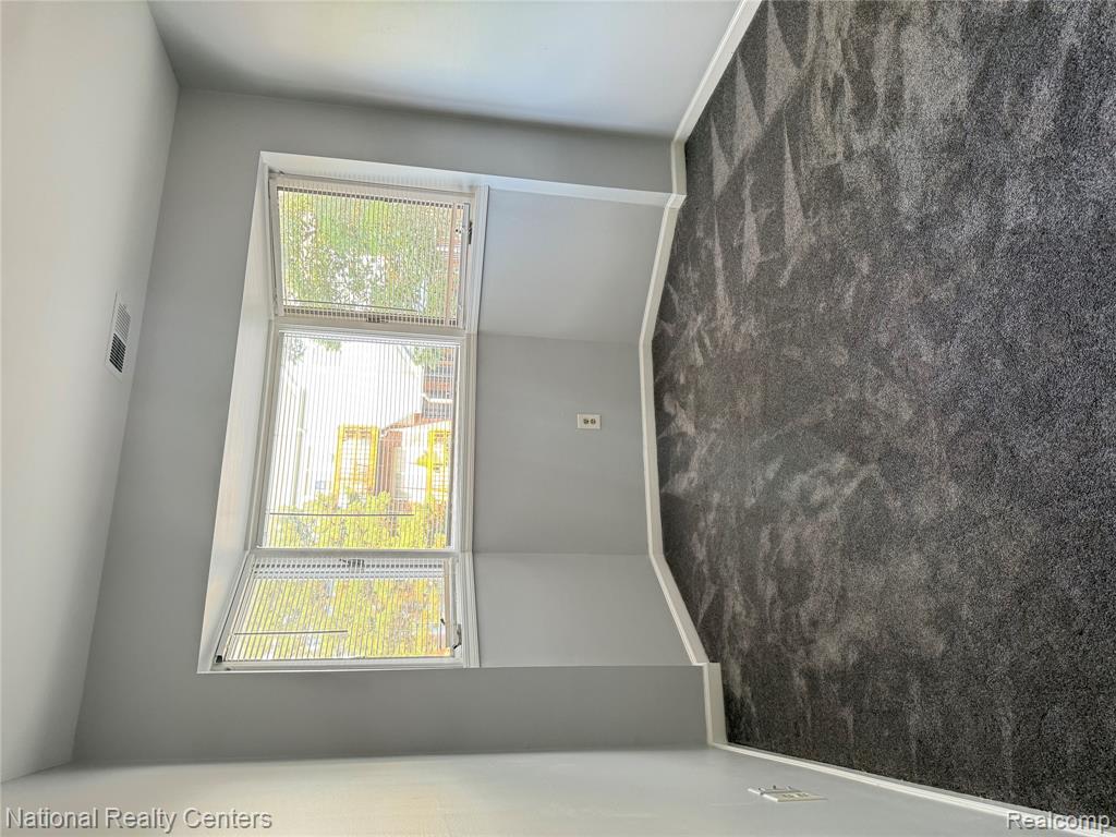 212 Pinewood Drive Property Photo 16