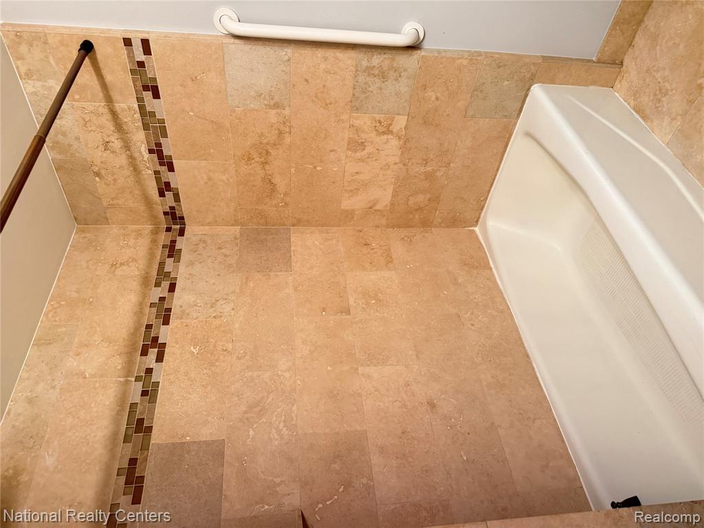 212 Pinewood Drive Property Photo 21