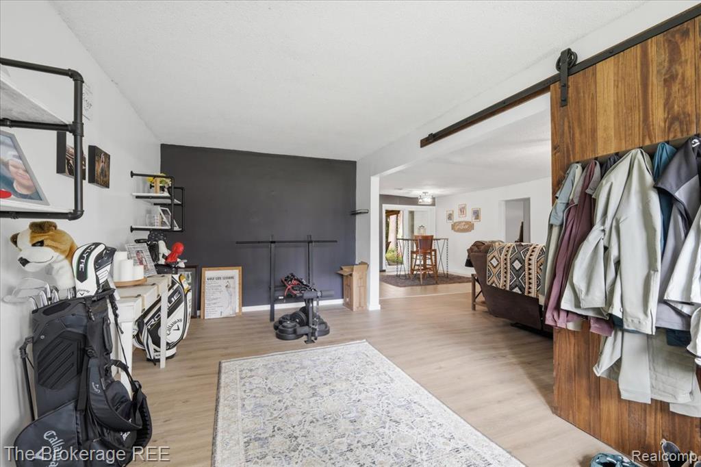 10556 Silver Lake Road Property Photo 11