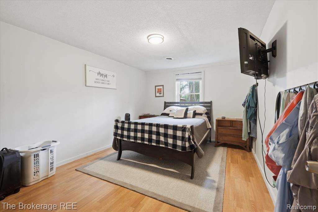 10556 Silver Lake Road Property Photo 17