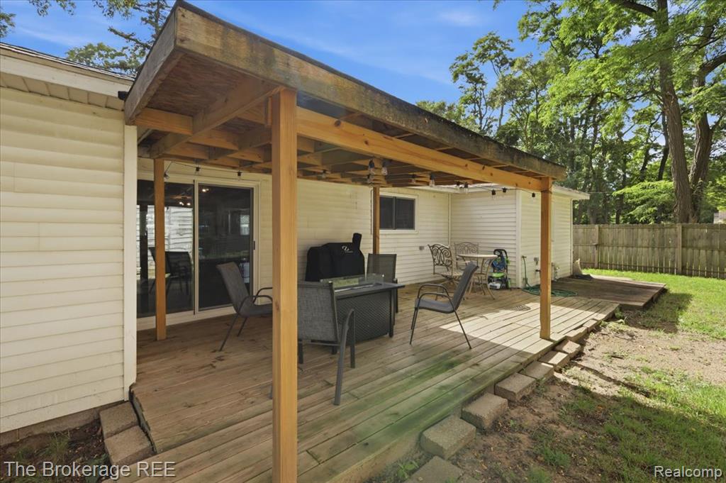 10556 Silver Lake Road Property Photo 23