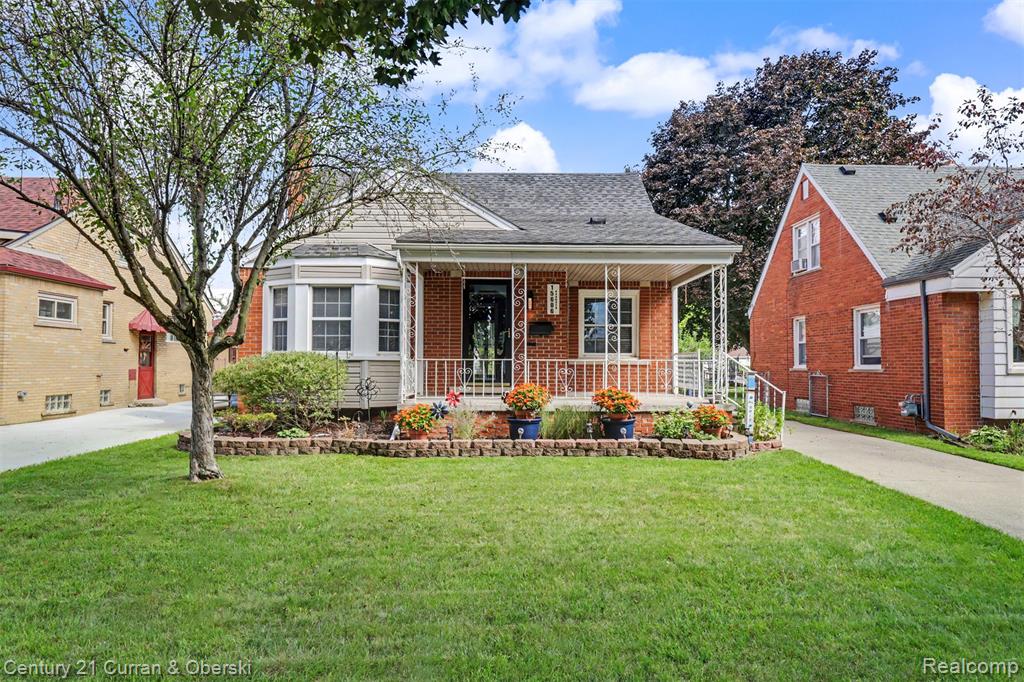 15606 Hanover Avenue Property Photo 1
