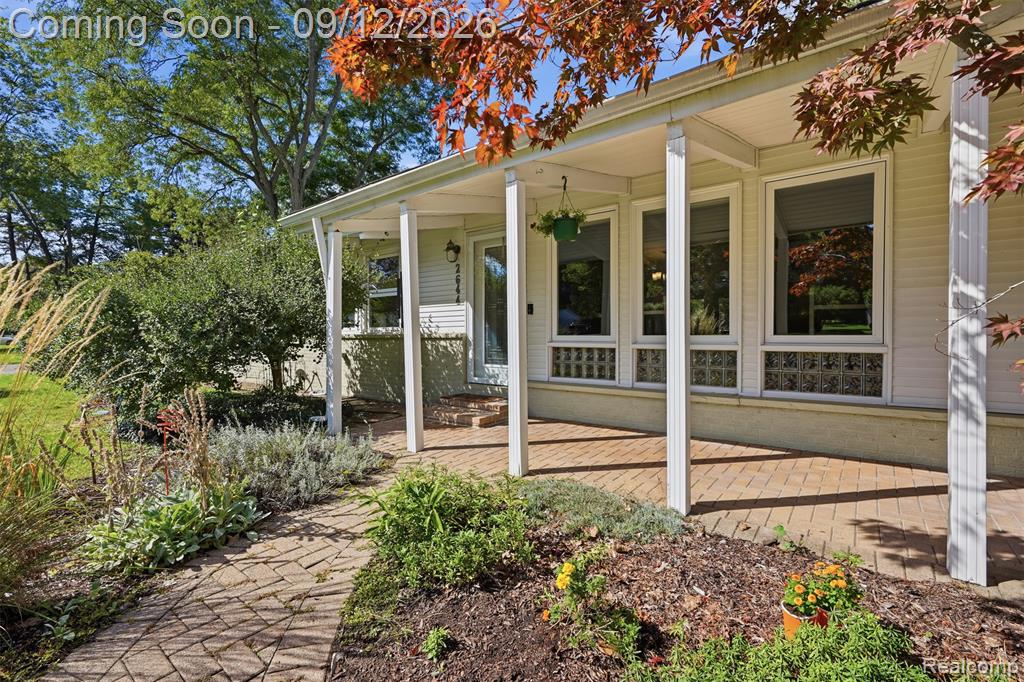 2644 Saint Joseph Property Photo 4