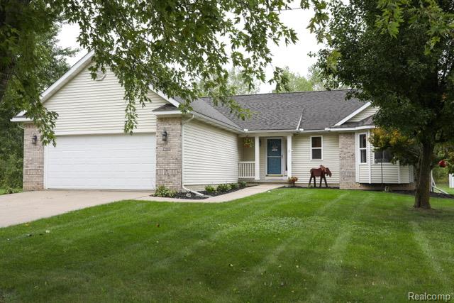 7152 Saratoga Drive Property Photo 1