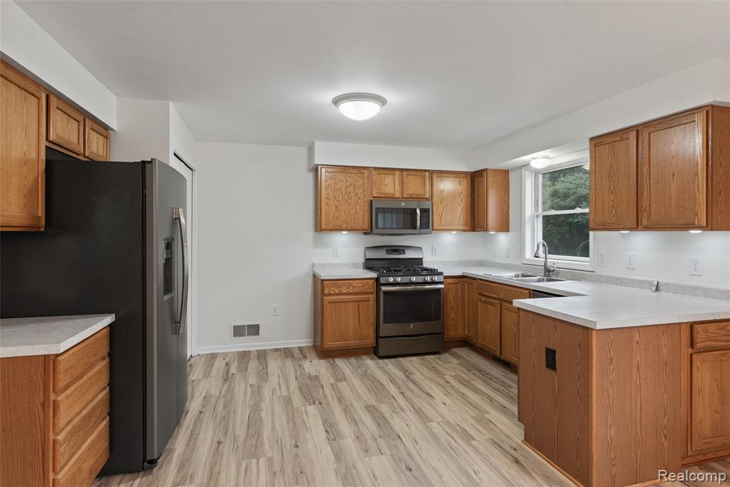 7870 Ormond Road Property Photo 8