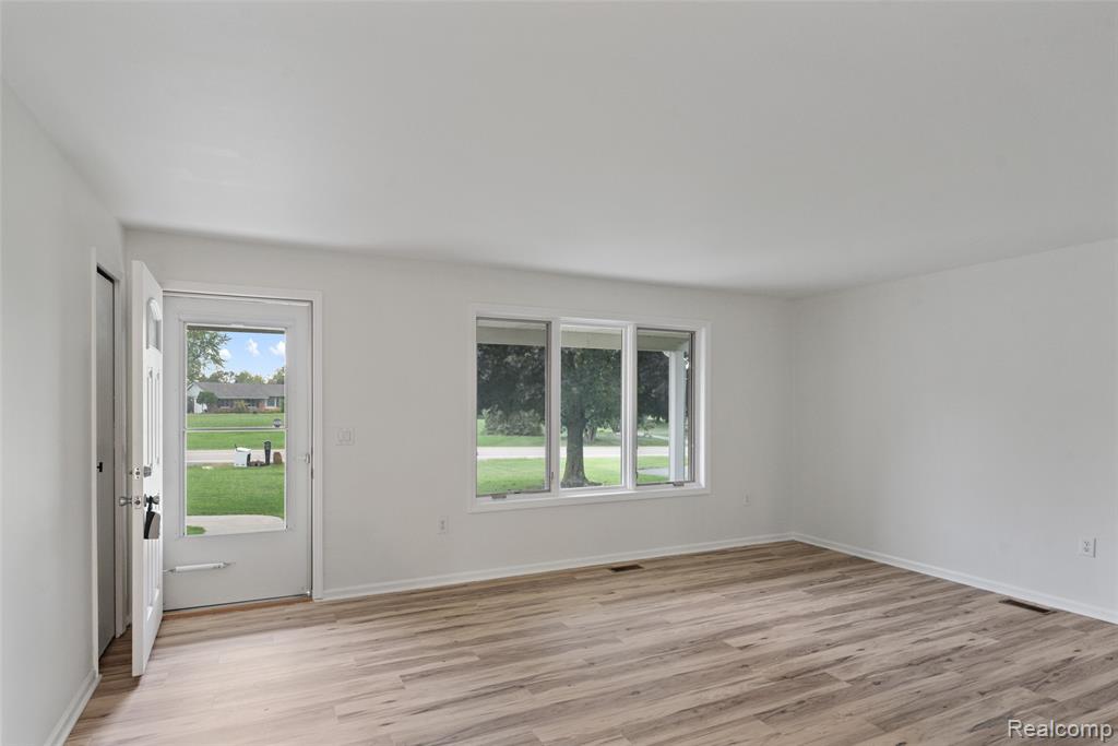 7870 Ormond Road Property Photo 12