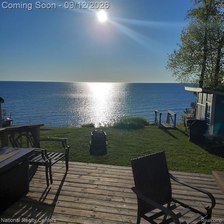 5824 Lakeshore Road Property Photo 1