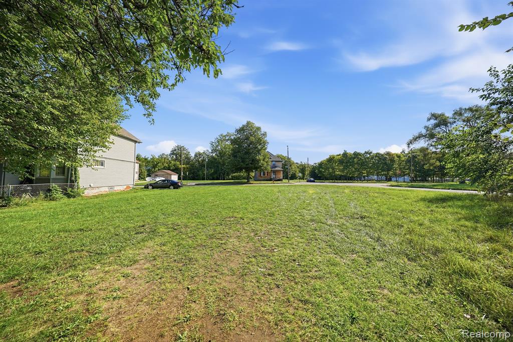 3403 Van Dyke Street Property Photo 23
